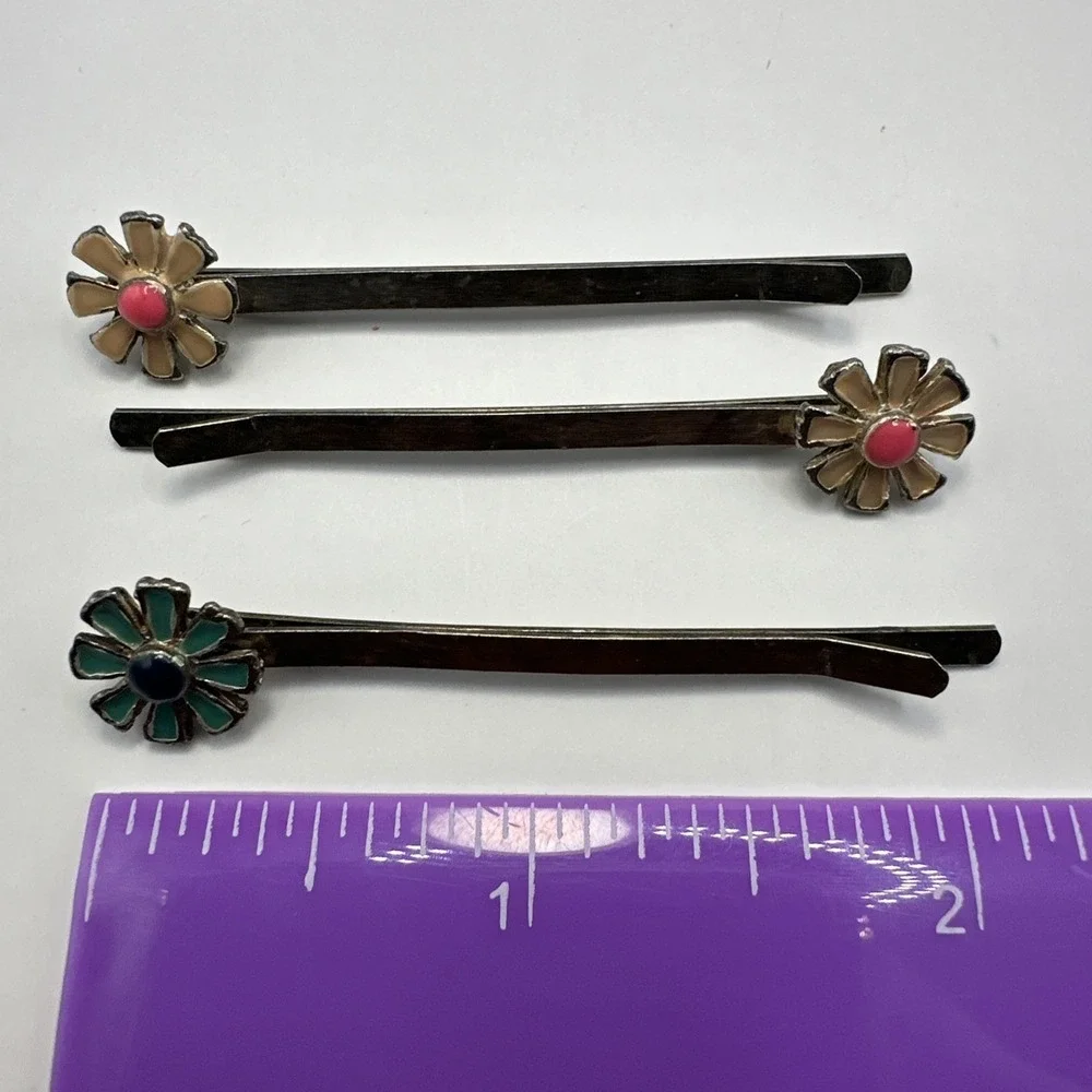 Vintage‎ Enamel daisy flower bobby pins Hair Up Do